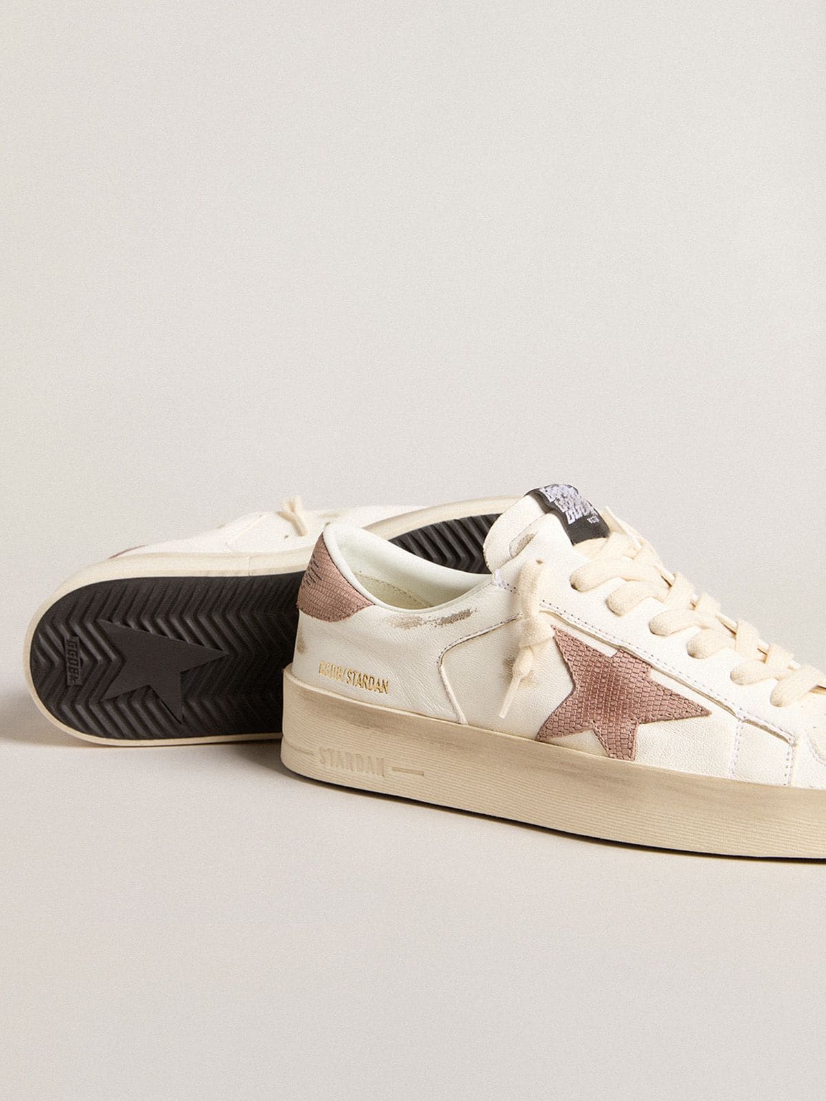 Stardan sneakers with pink textured leather star and heel tab