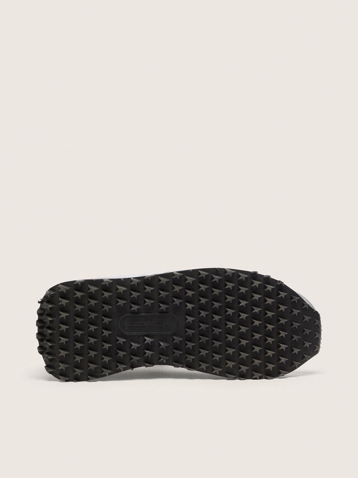 Women’s Marathon with silver ripstop nylon upper and black star