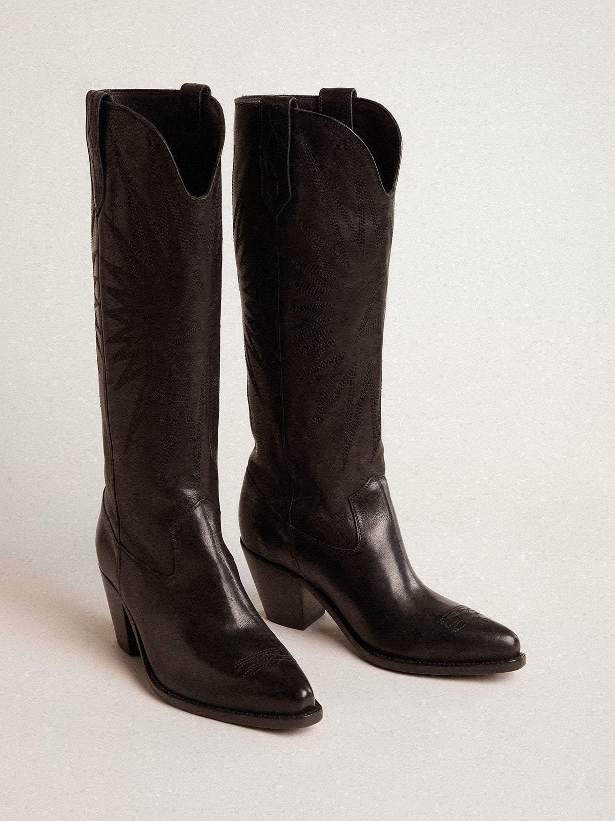 Women's Wish Star boots in black leather with star embroidery