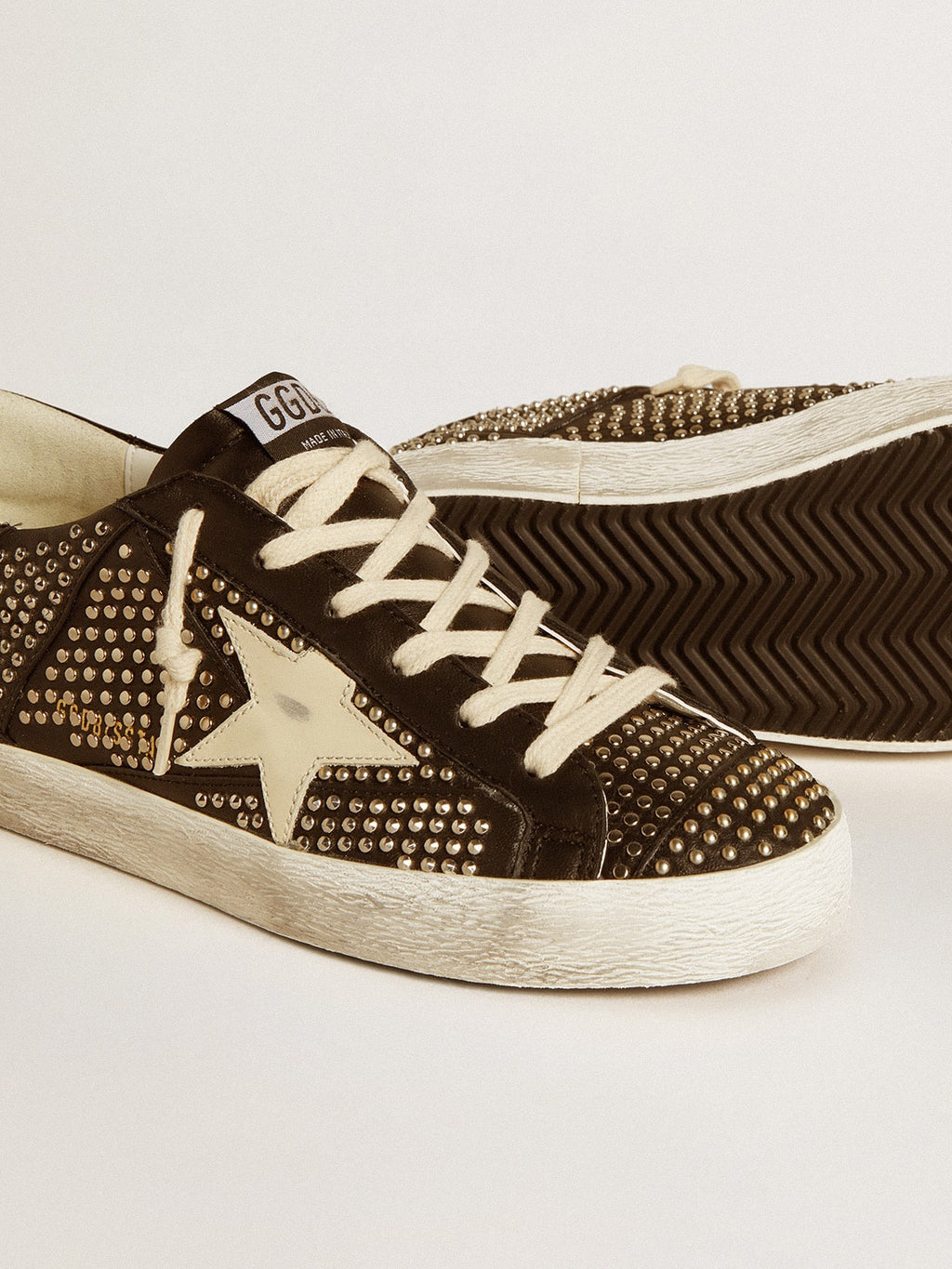 Women’s Super-Star in studded black nappa with white leather star