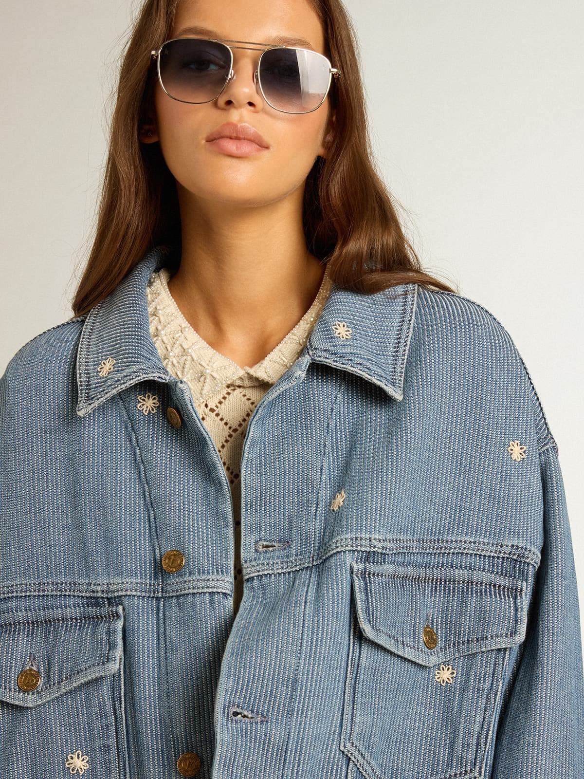 Women's denim jacket with floral embroidery