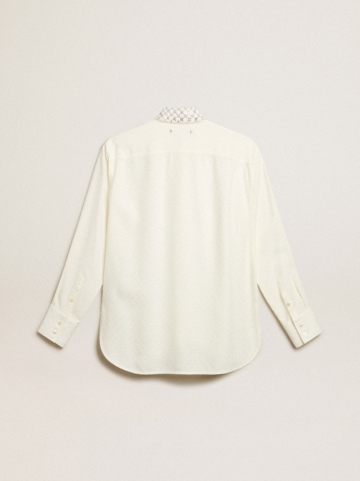 Shirt in vintage white with jacquard design and embroidery