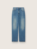 Women's jeans with medium wash