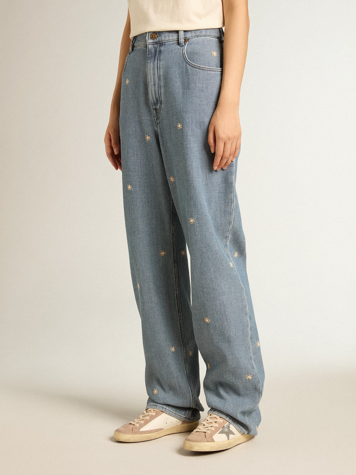 Women’s cotton denim pants with floral embroidery