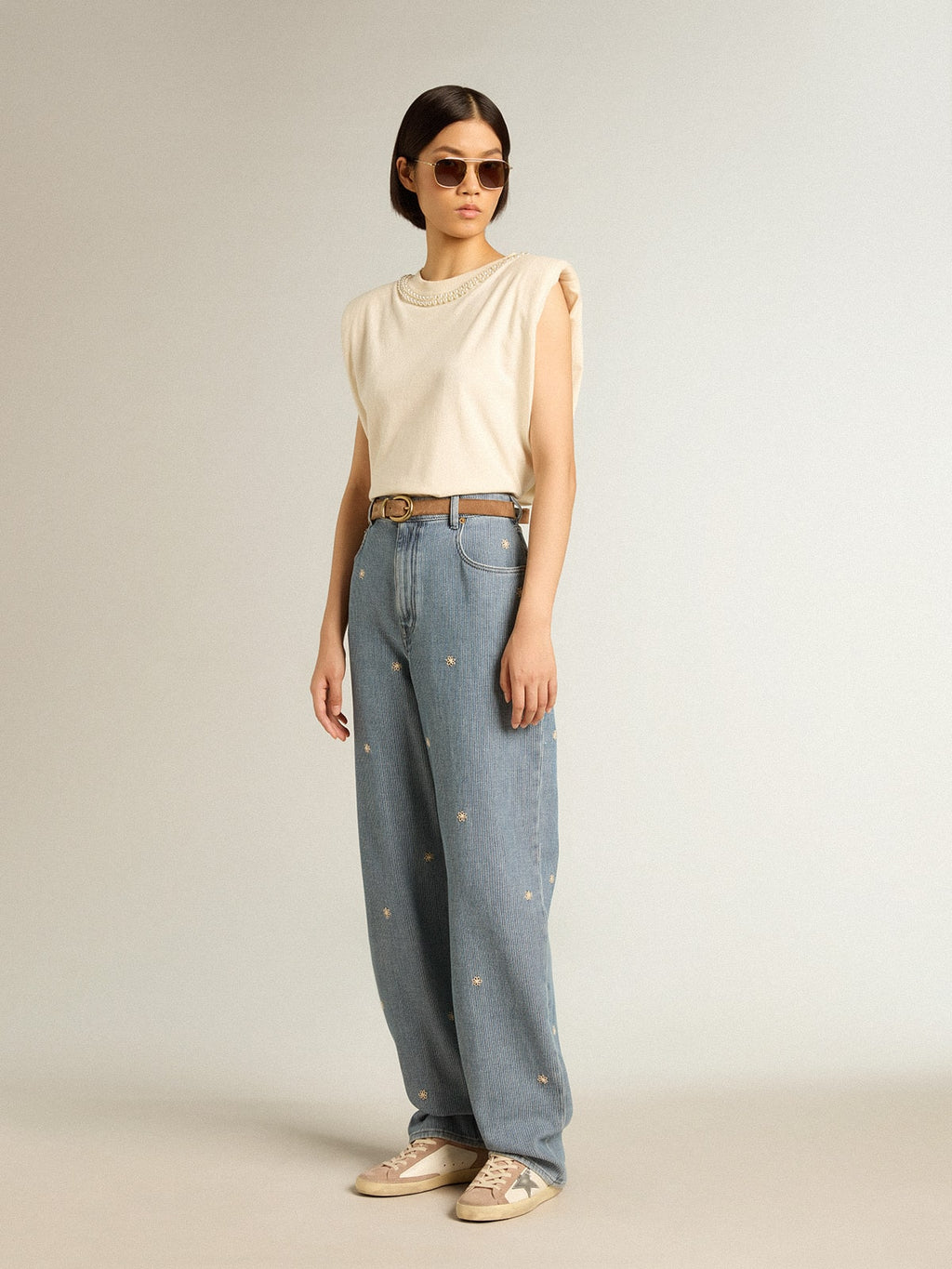 Women’s cotton denim pants with floral embroidery