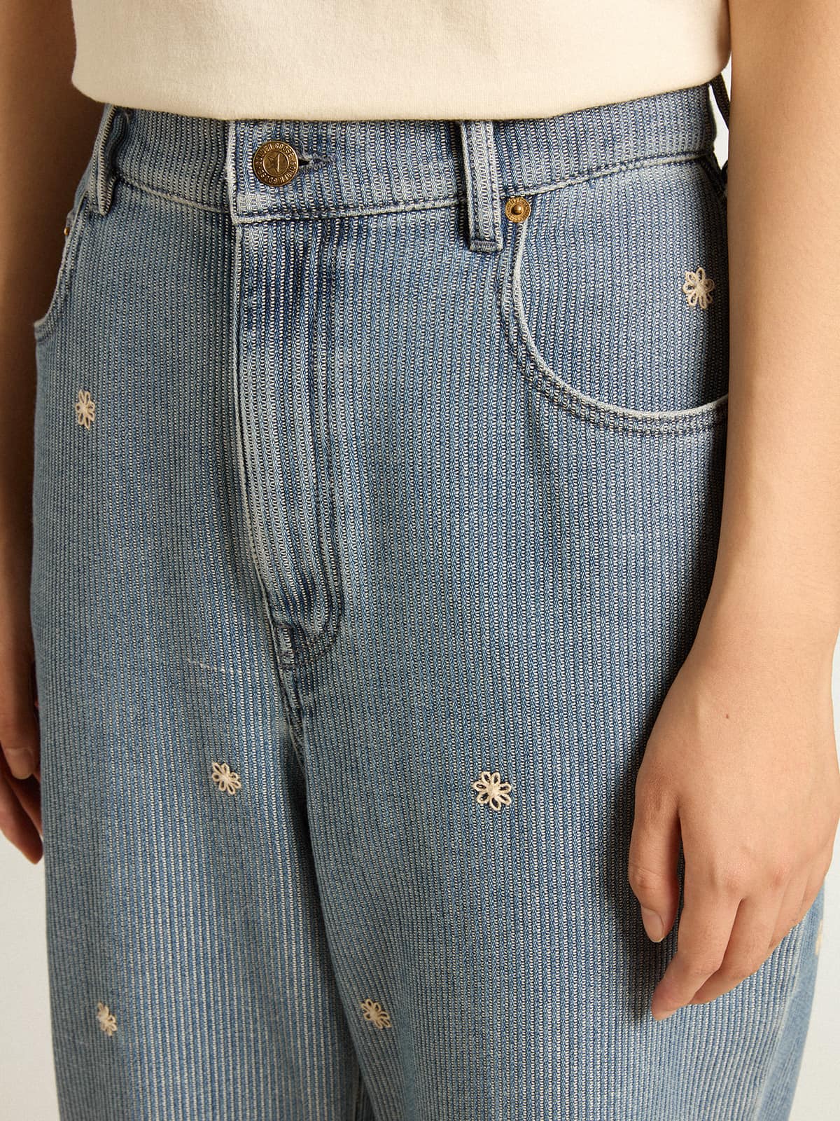 Women’s cotton denim pants with floral embroidery