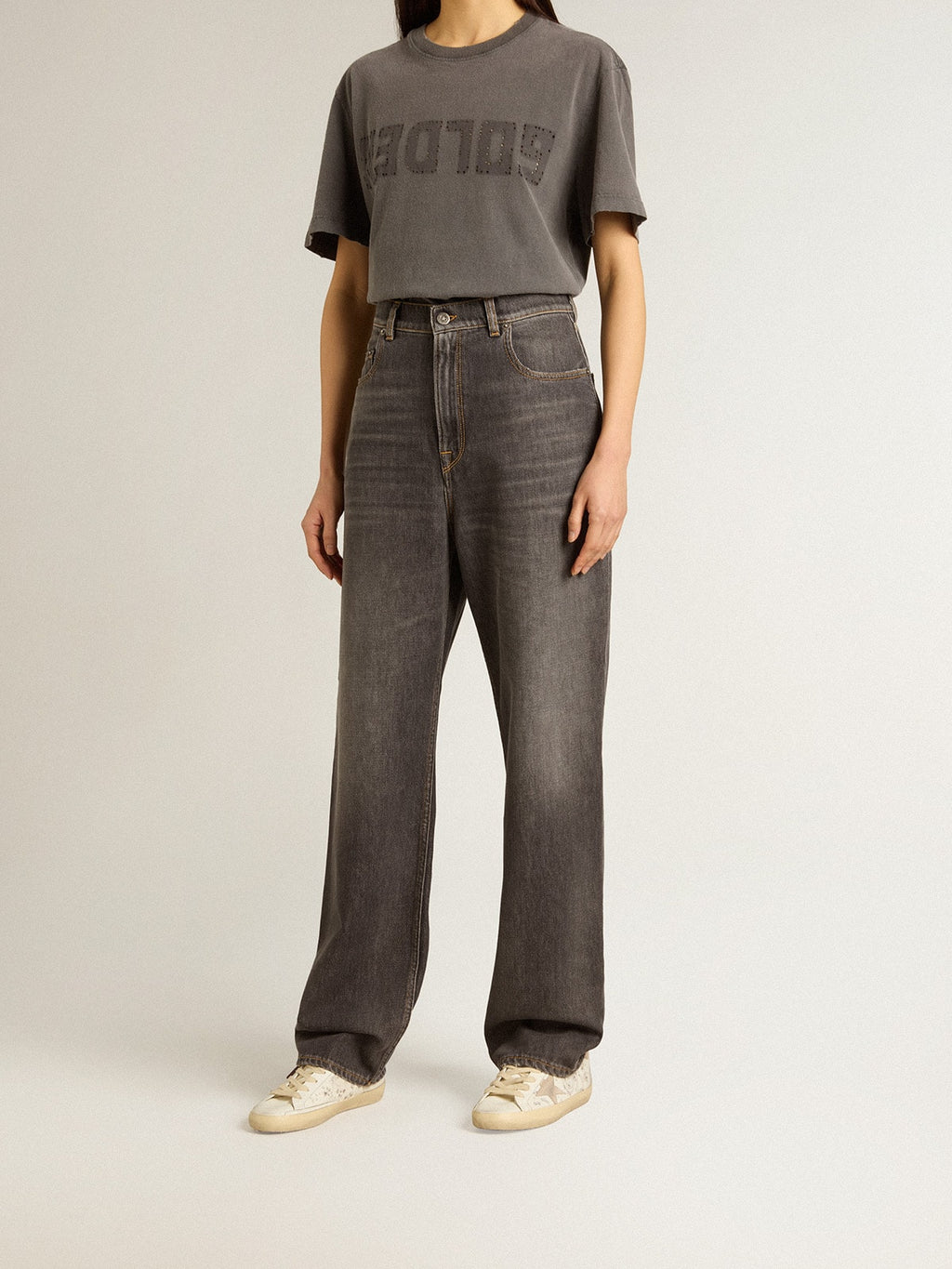 Women’s black jeans with printed pocket