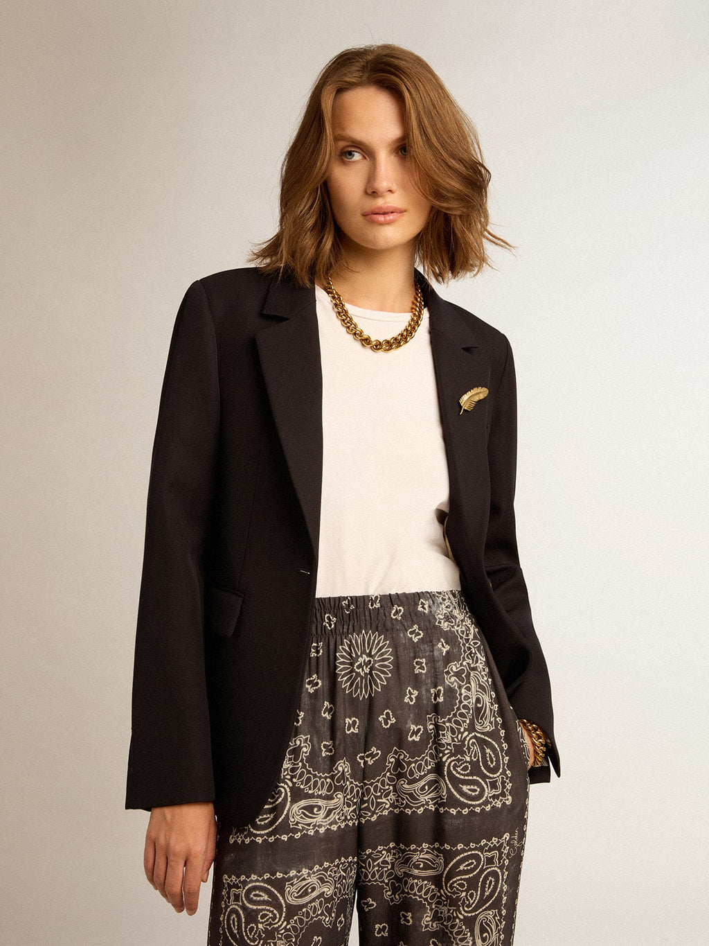 Women’s single-breasted blazer in dark blue wool gabardine