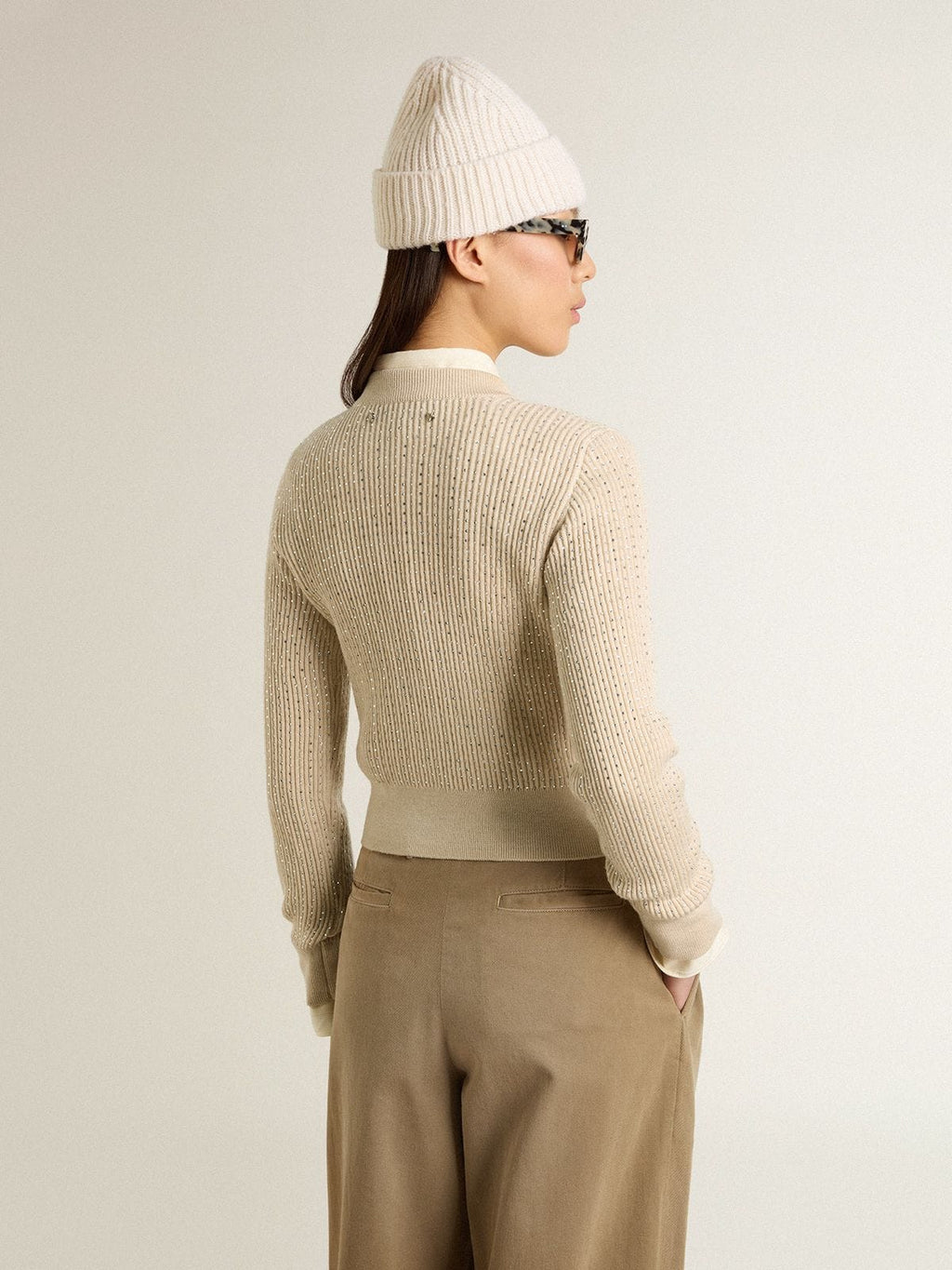 Cropped round-neck sweater in beige wool with all-over crystals