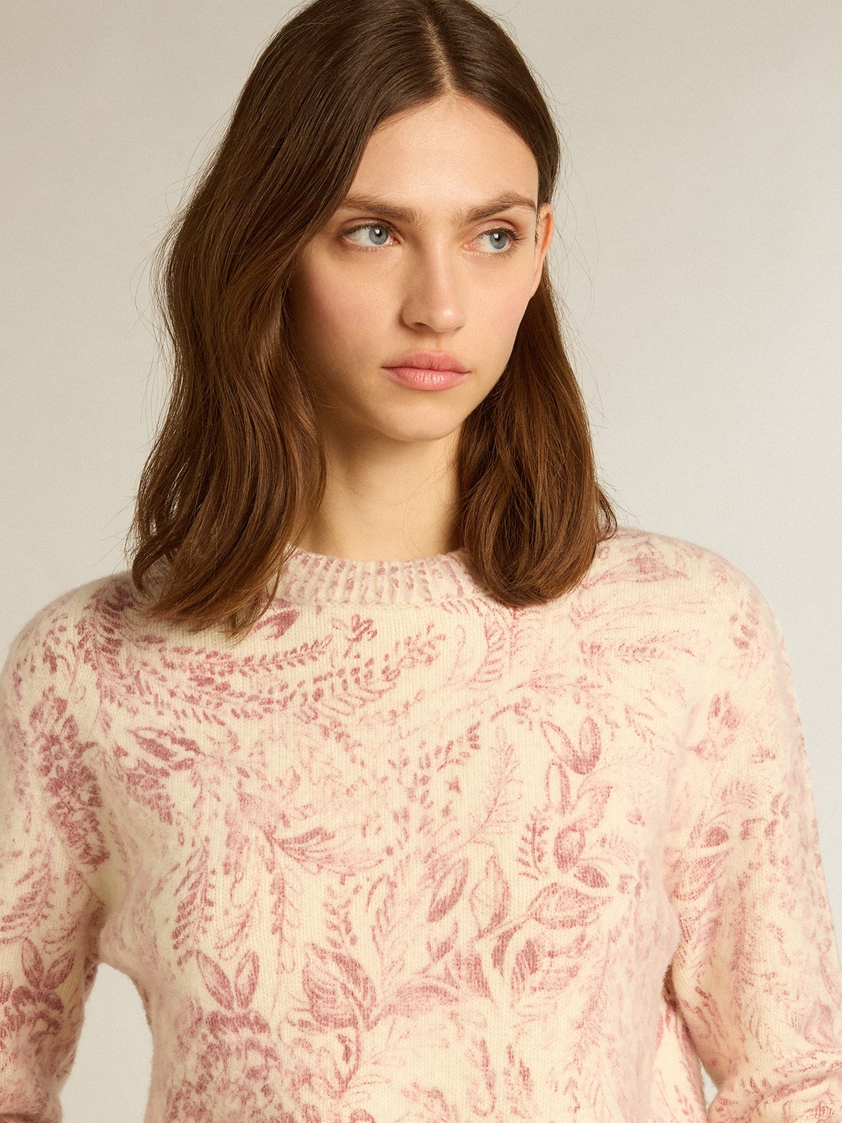 Women’s round-neck sweater in wool with all-over toile de jouy pattern