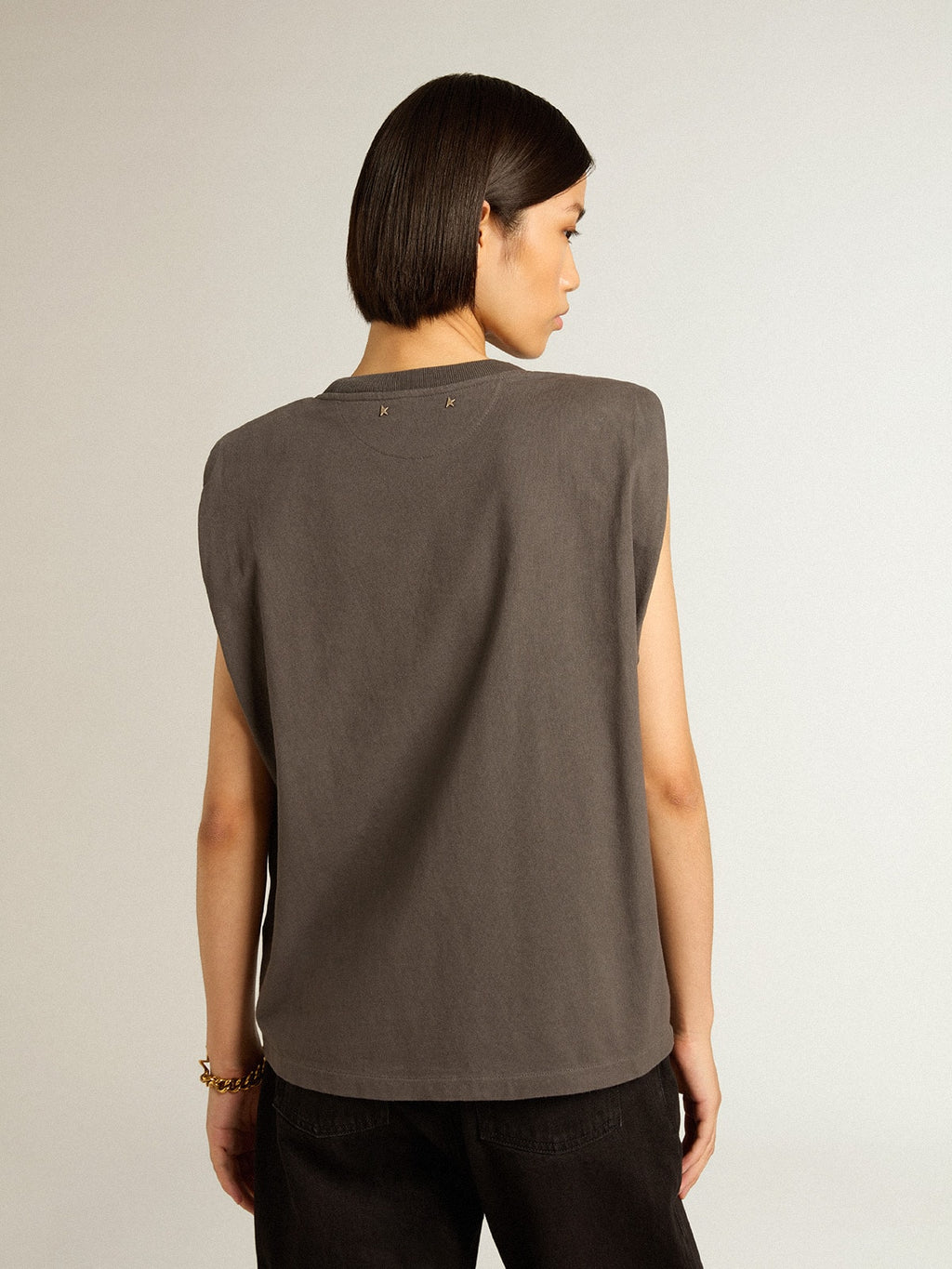Anthracite gray sleeveless T-shirt