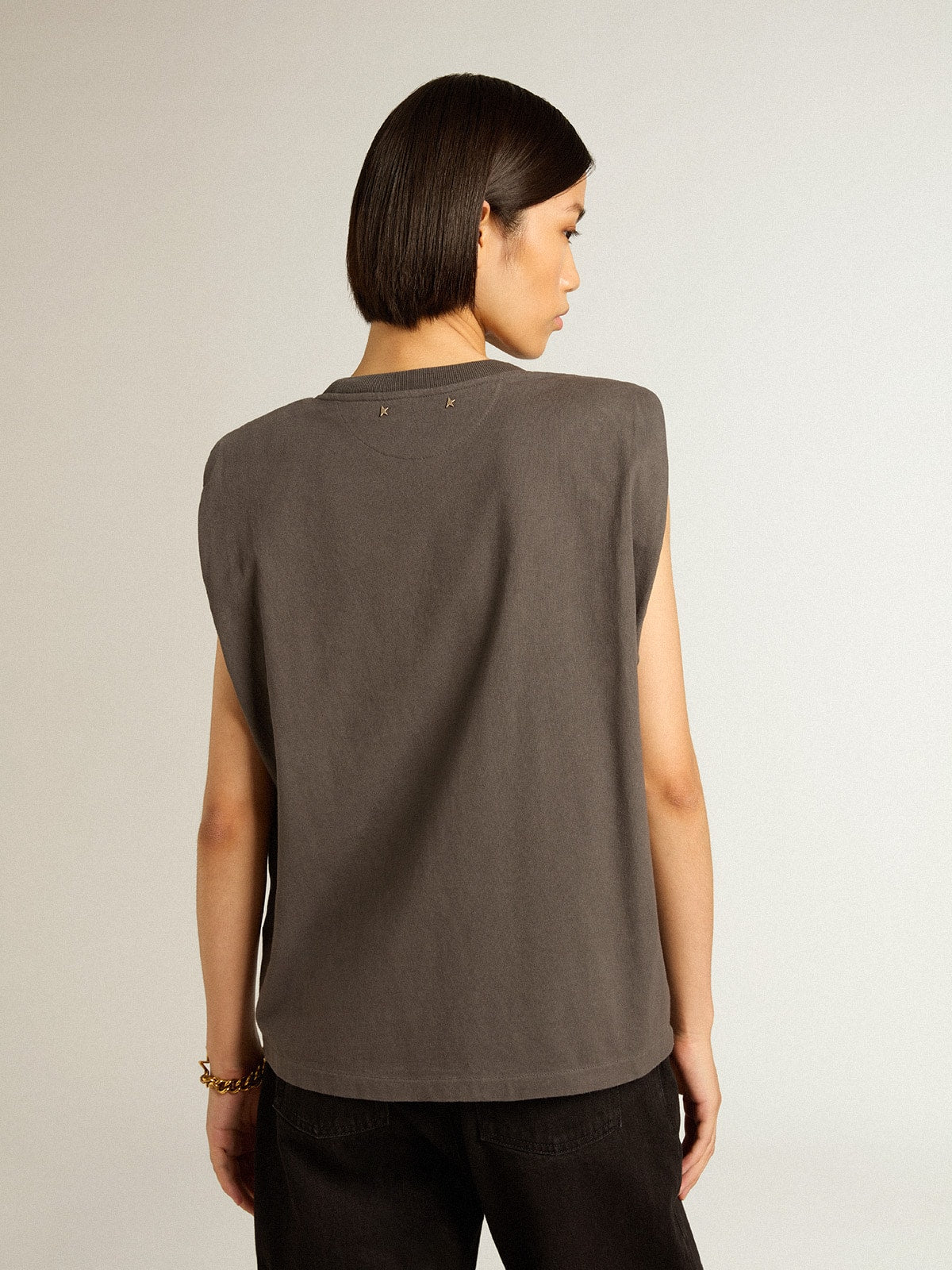 Anthracite gray sleeveless T-shirt