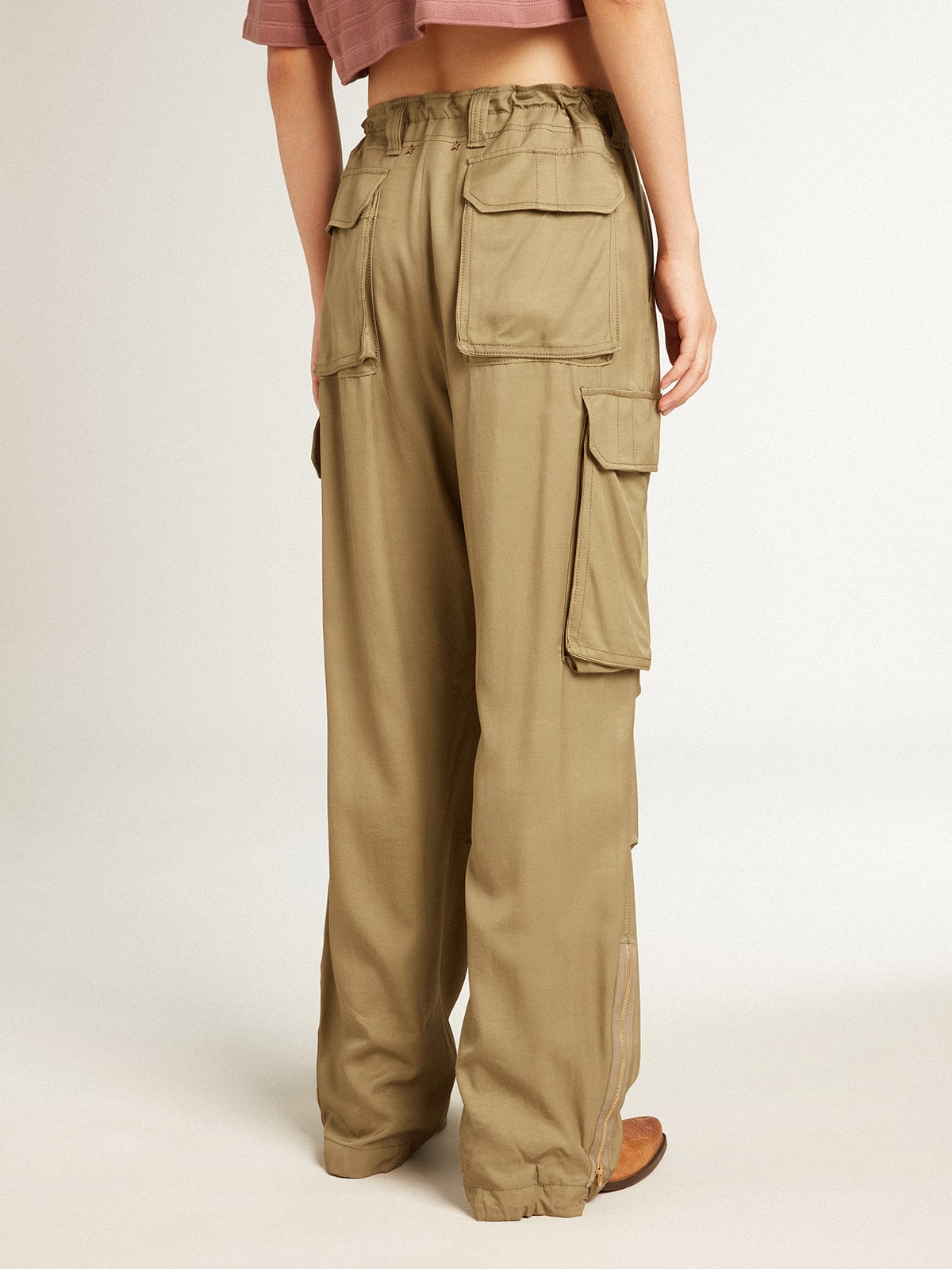 Women’s olive-colored viscose cargo pants