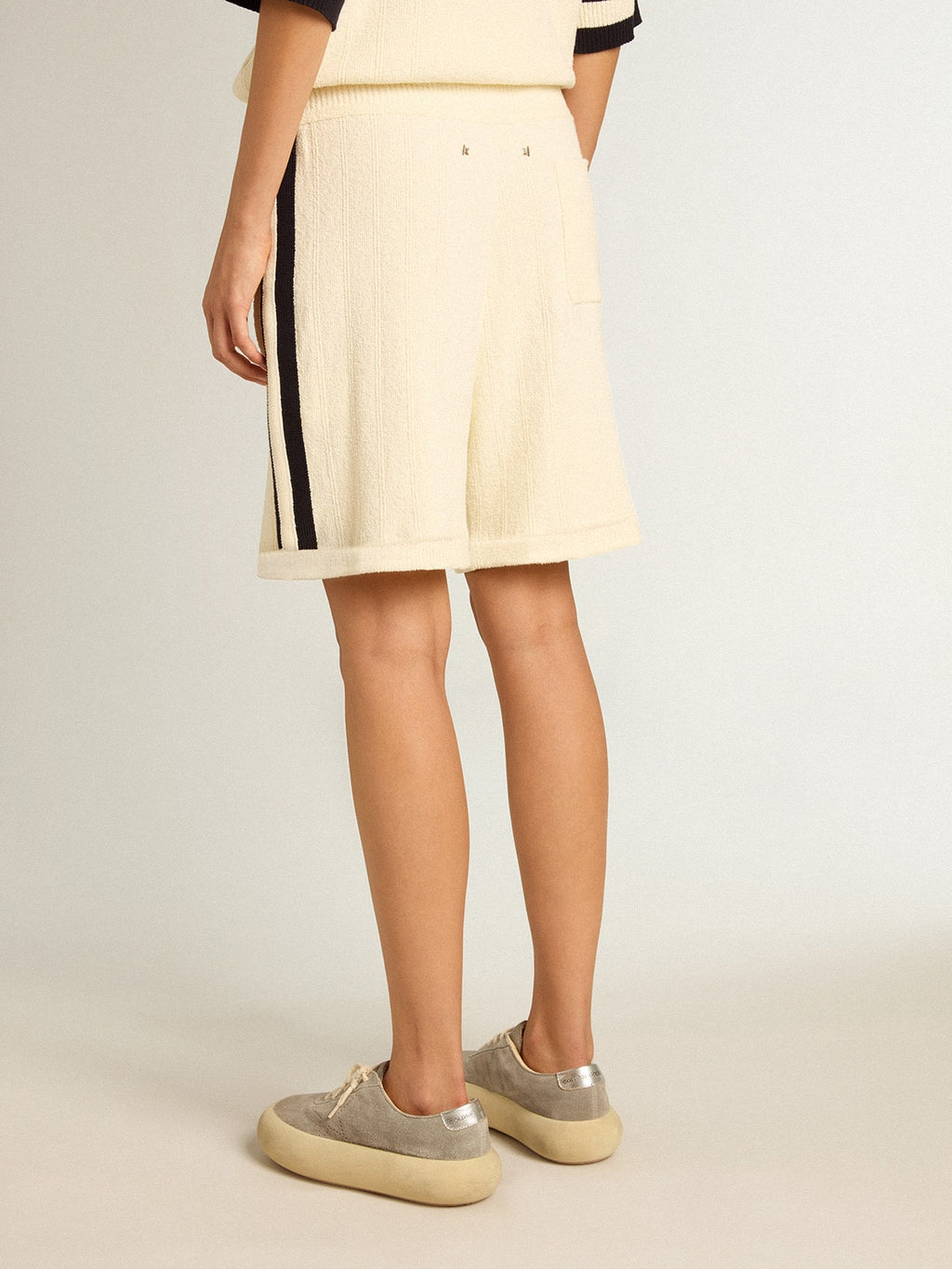 Women's vintage white shorts with blue rib knit on the sides