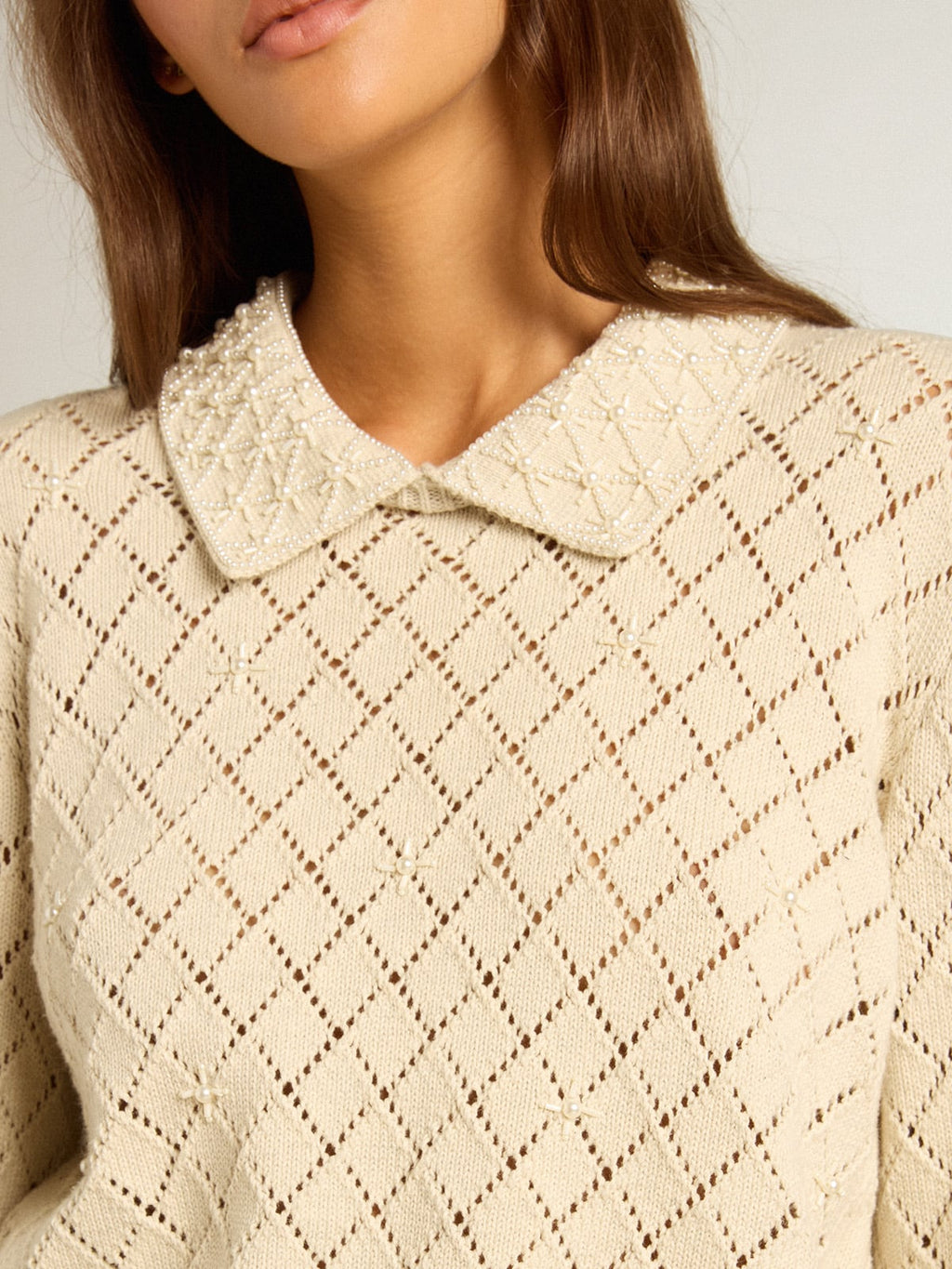 Panama-colored openwork cotton cropped sweater with pearl embroidery
