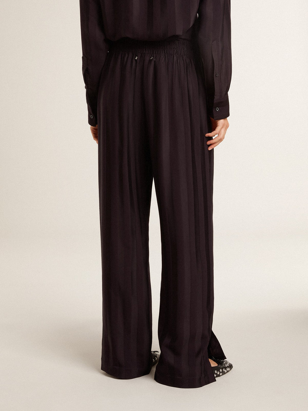 Women's joggers with ankle slit
