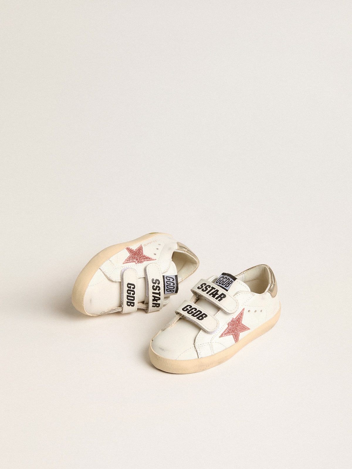Young Old School in leather with metallic peach leather star