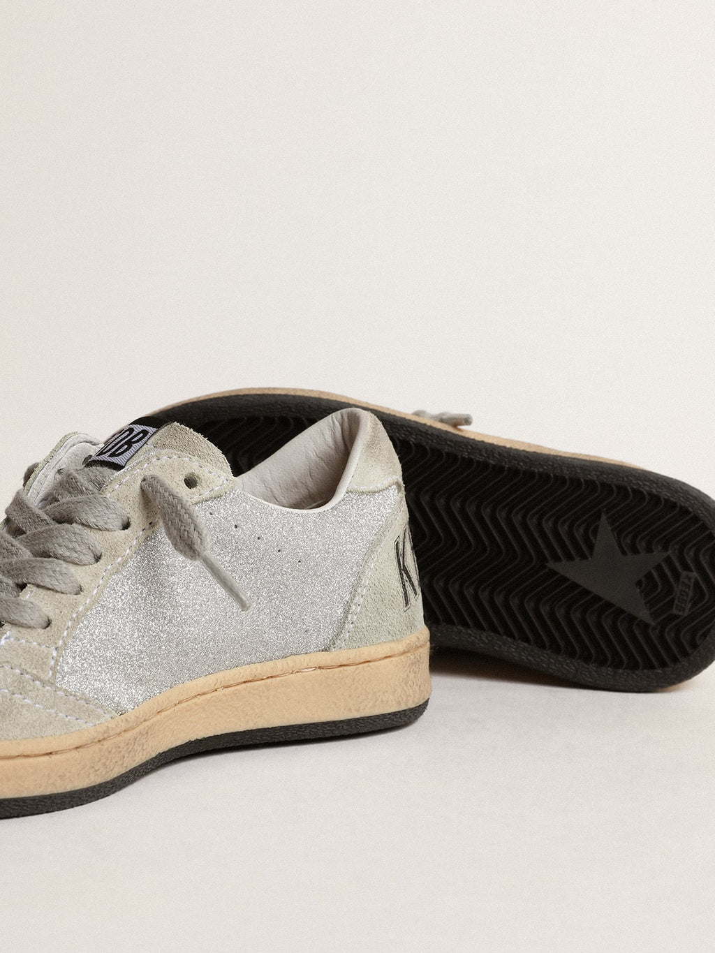 Ball Star Young in glitter with ice-gray suede inserts